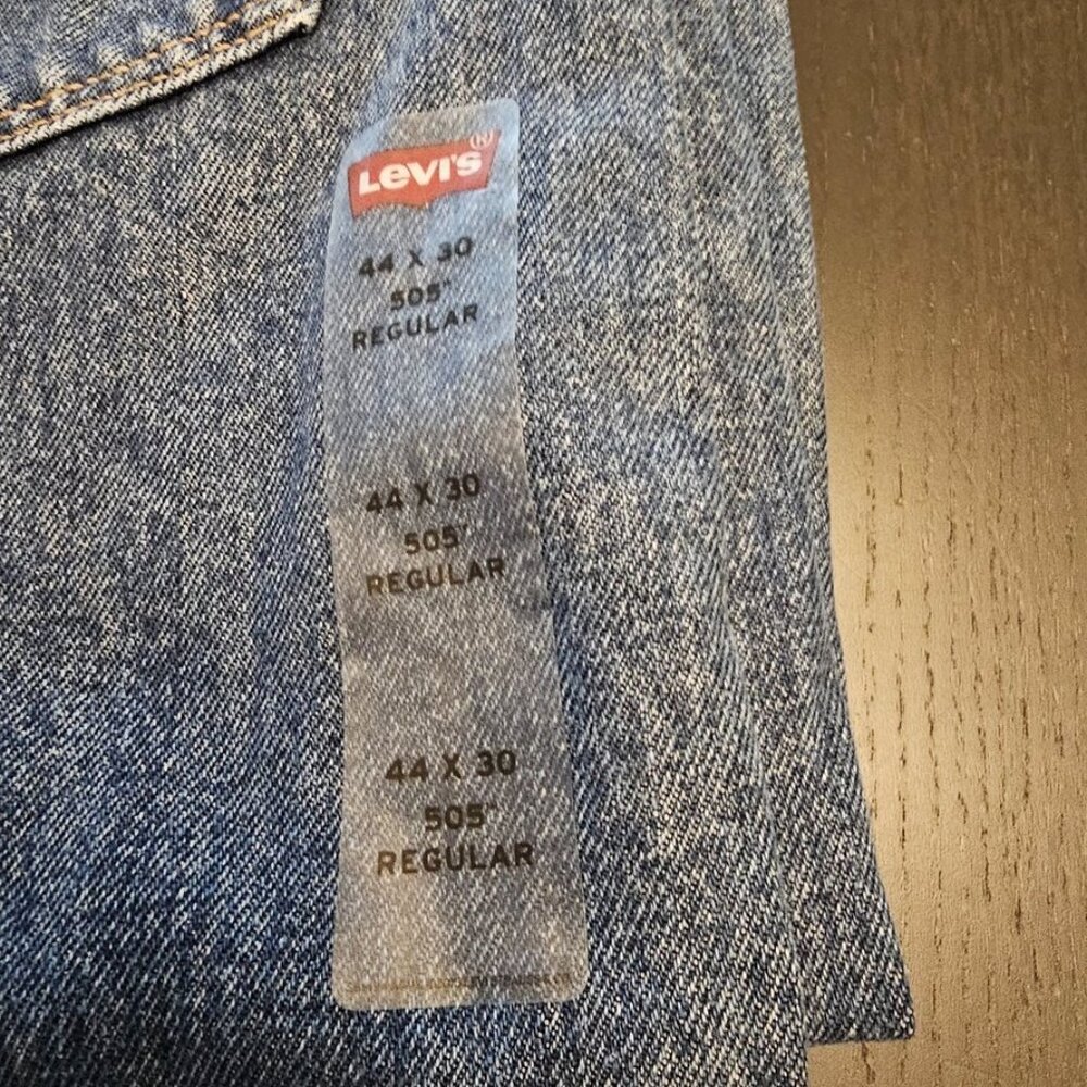 Levi 505 Men's Size 44 x 30 New without Tags! - Picture 4 of 6